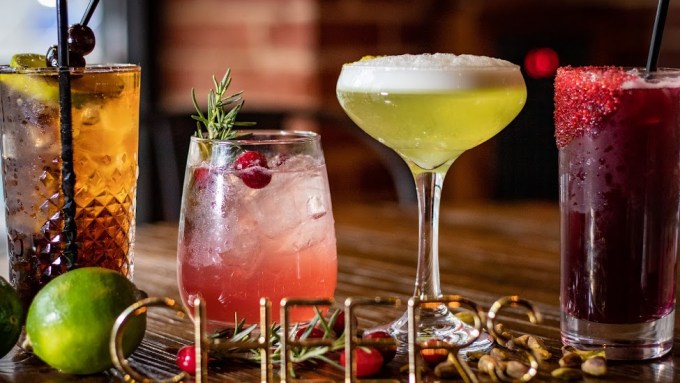 Cocktails at 204 North Kitchen and Cocktails in Uptown Charlotte, North Carolina